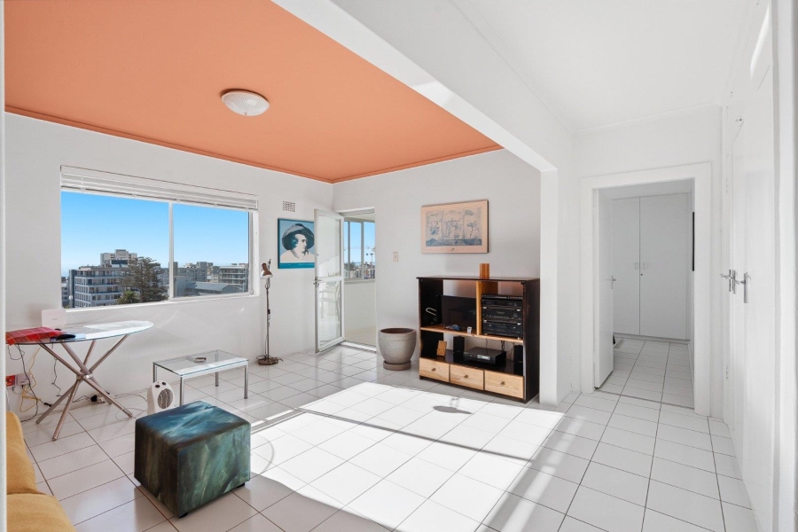 To Let 2 Bedroom Property for Rent in Sea Point Western Cape